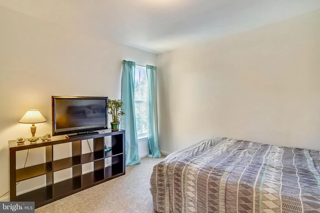 Photo of 2244 CHEROKEE DRIVE