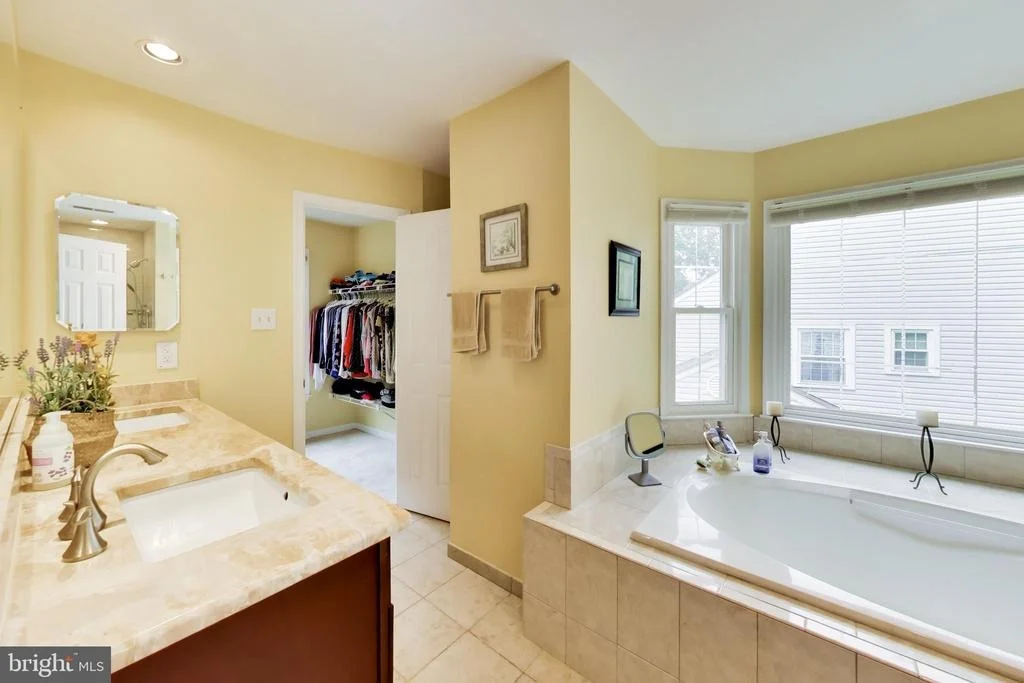 Photo of 435 UPSHIRE CIRCLE