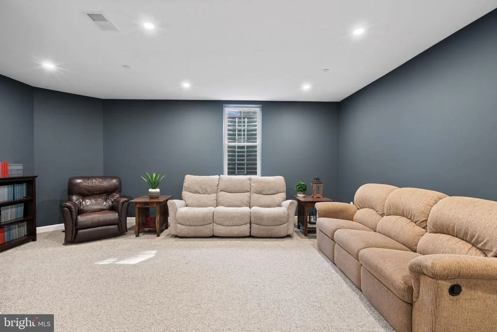Photo of 413 VIERLING DRIVE