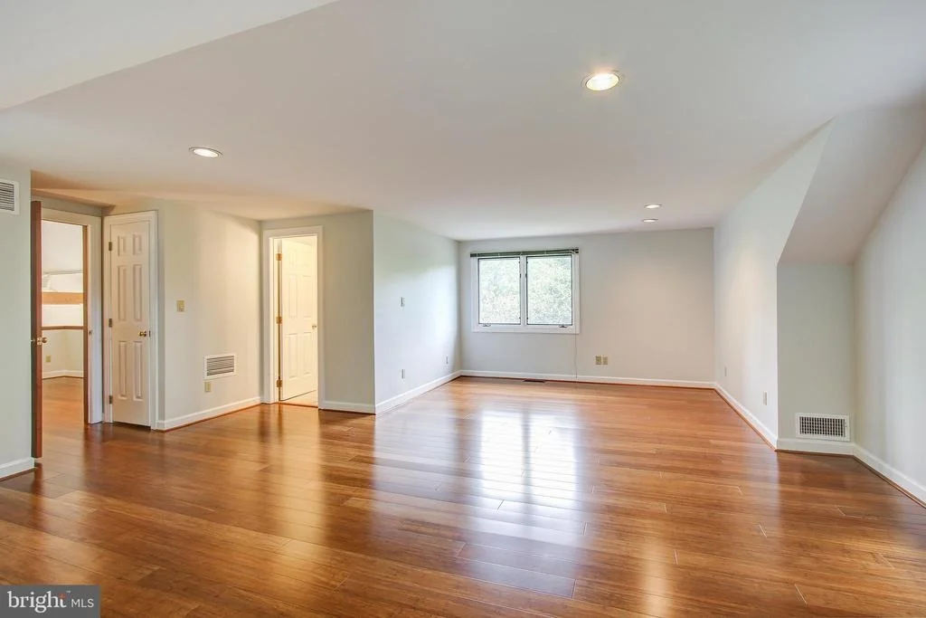 Photo of 5808 RIGGS ROAD