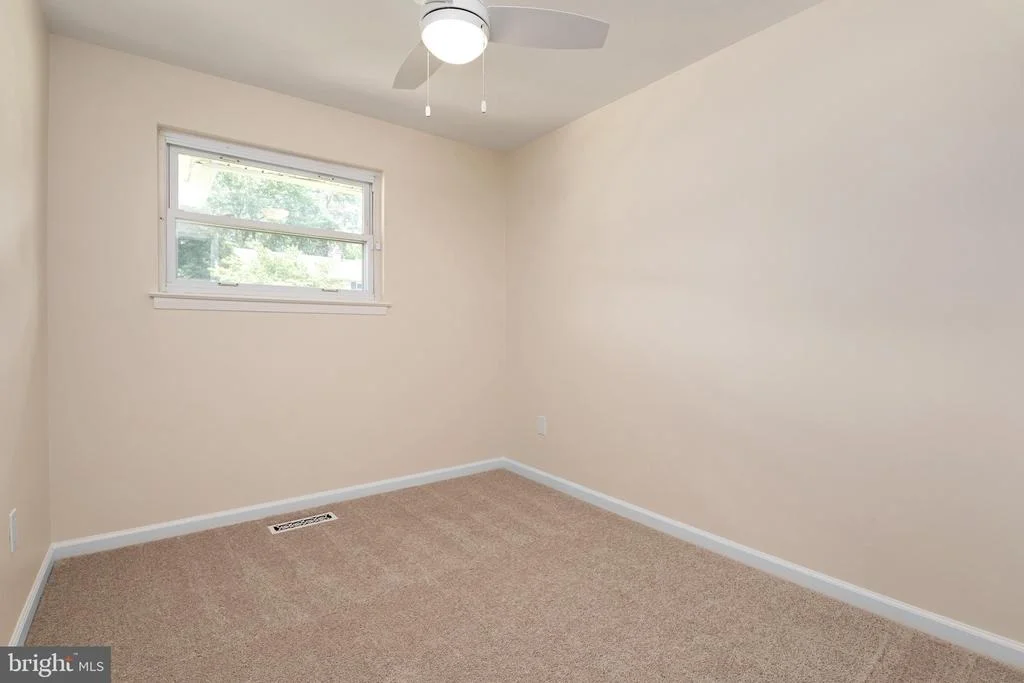 Photo of 541 CRESTPARK DRIVE