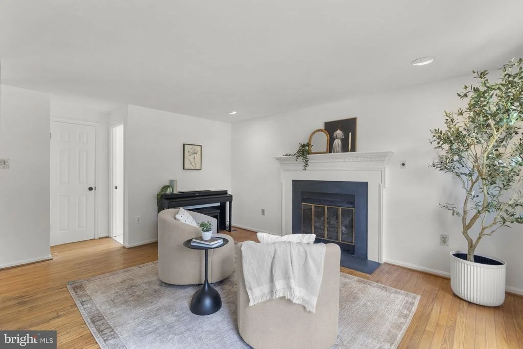 Photo of 2229 DECKMAN LANE