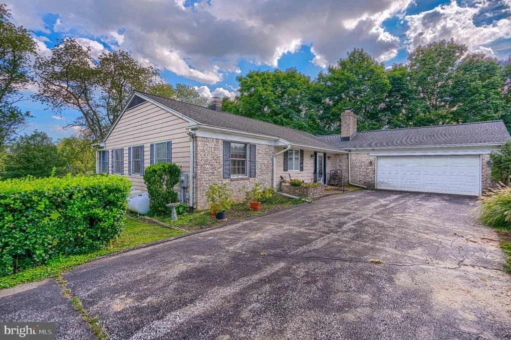 Photo of 16331 MARKOE