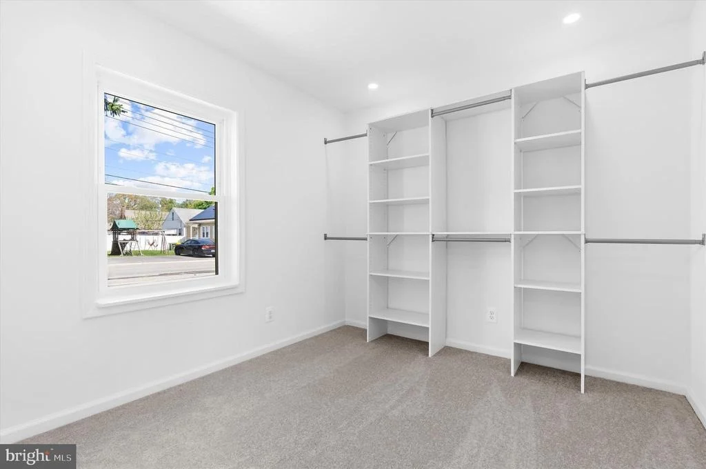 Photo of 203 WALTON AVENUE