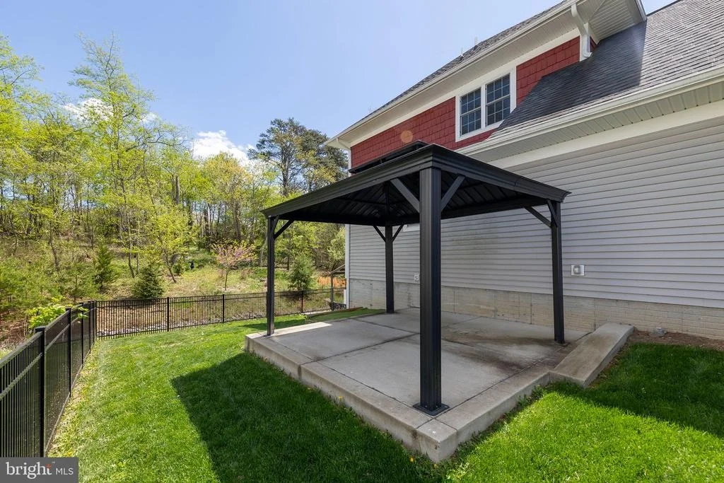 Photo of 112 COLONIAL DRIVE