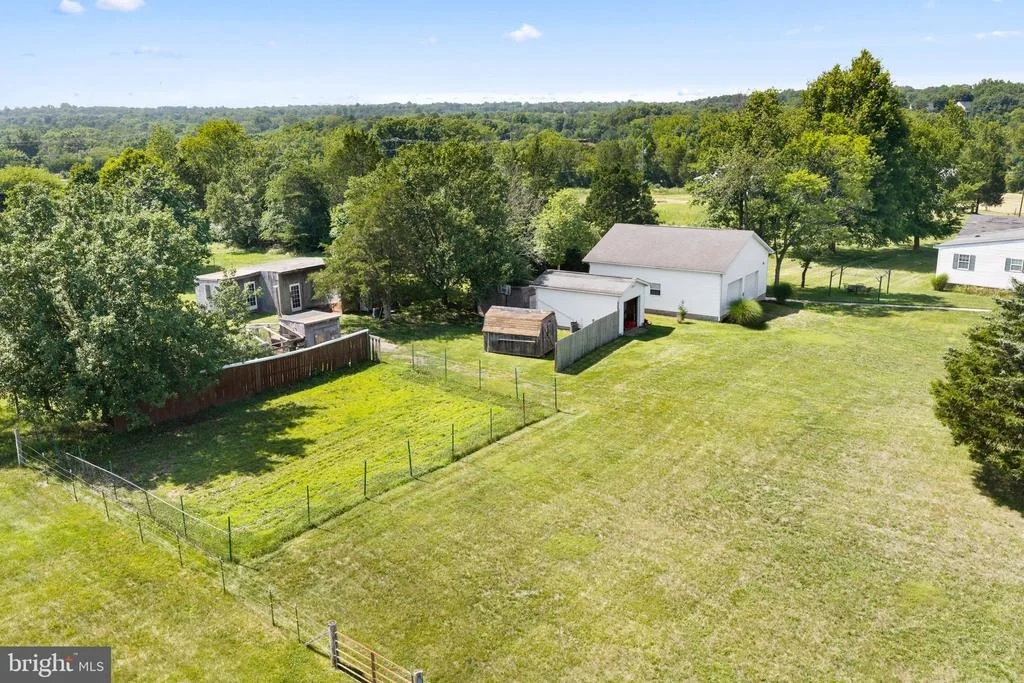 Photo of 14917 COMPTON ROAD