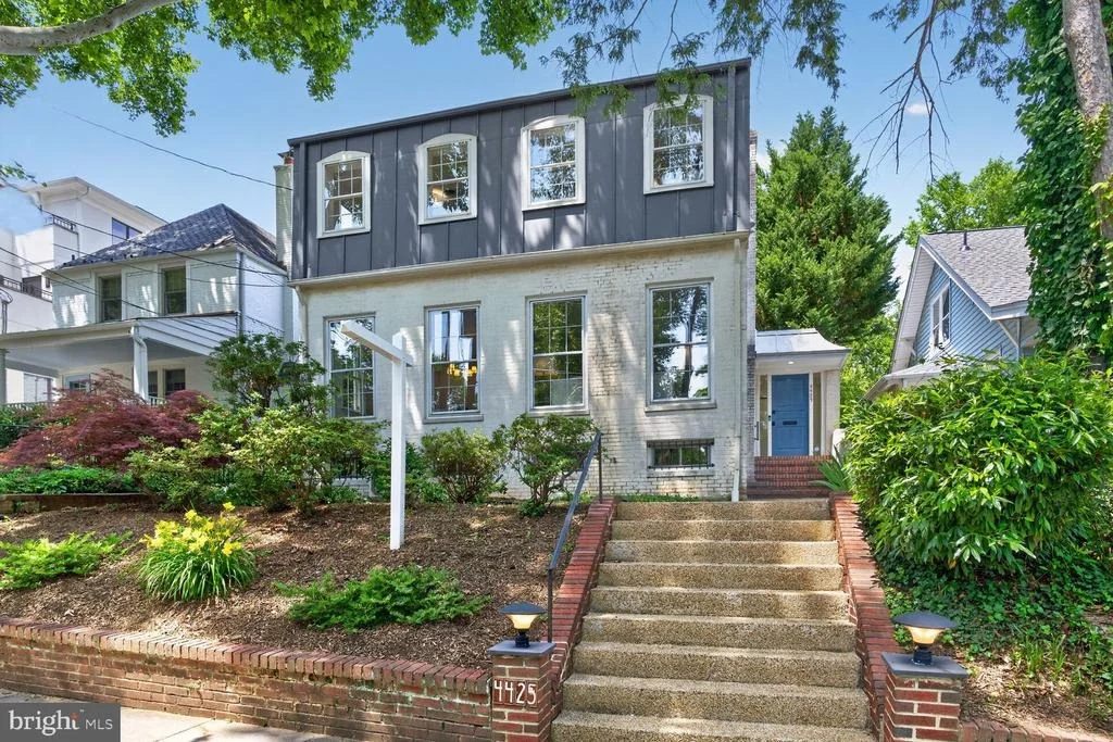 Photo of 4425 P STREET NW