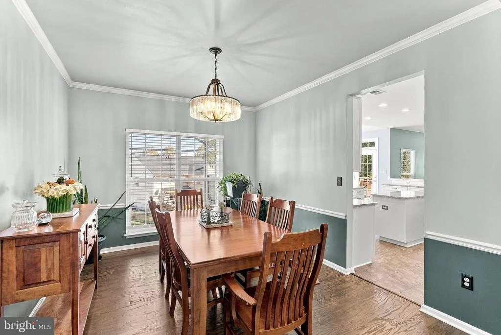 Photo of 945 DEVONSHIRE CIRCLE
