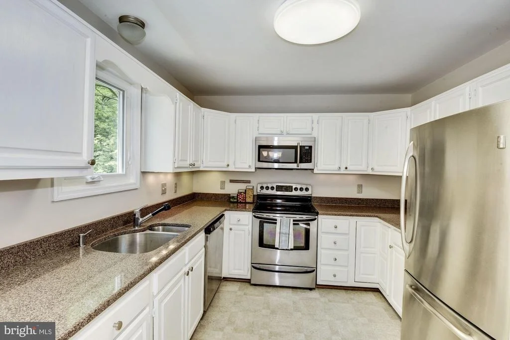 Photo of 1313 CROCKETT LANE