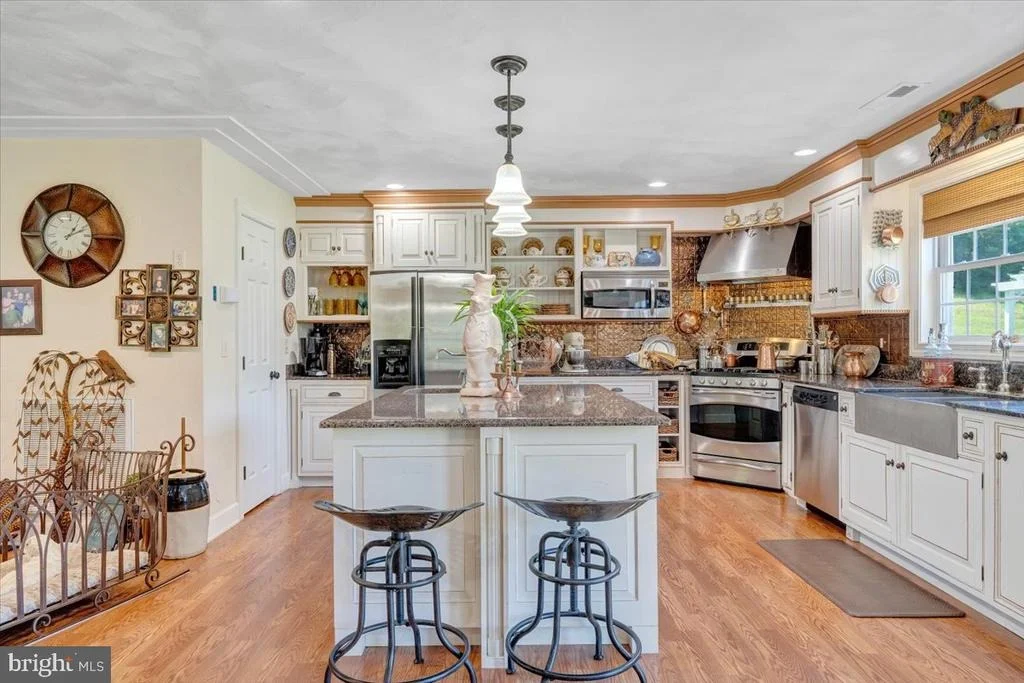 Photo of 2170 LONE IVY ROAD