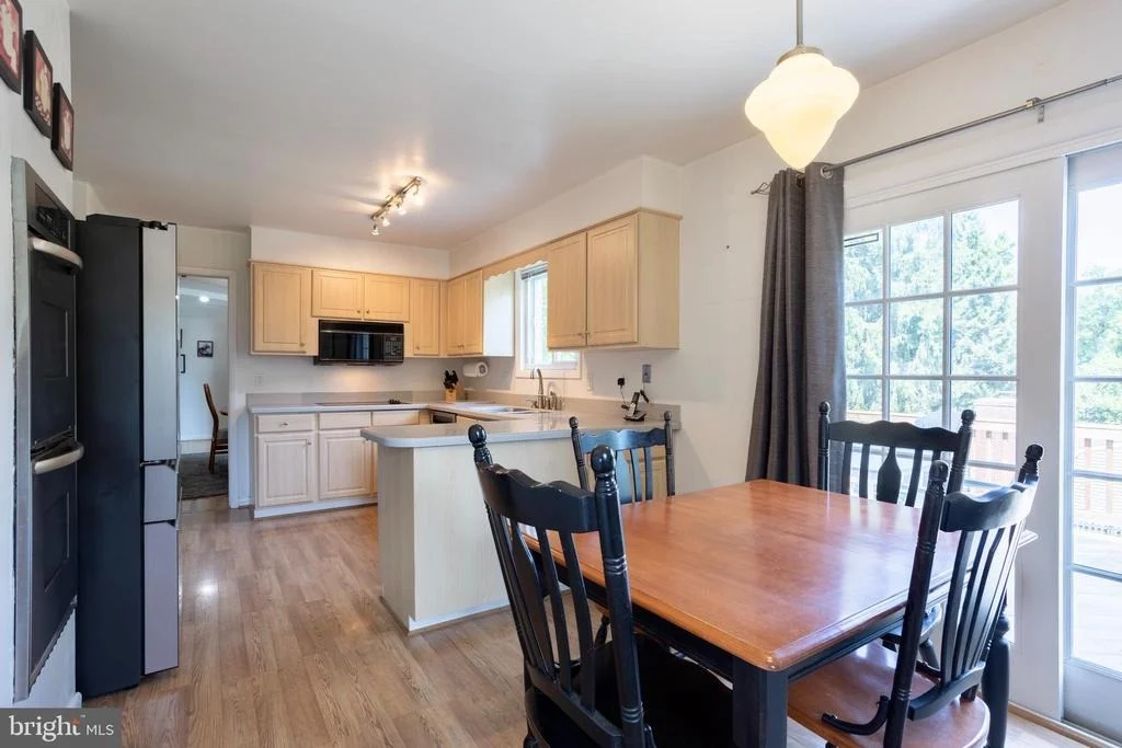 Photo of 2400 SUGARCONE ROAD