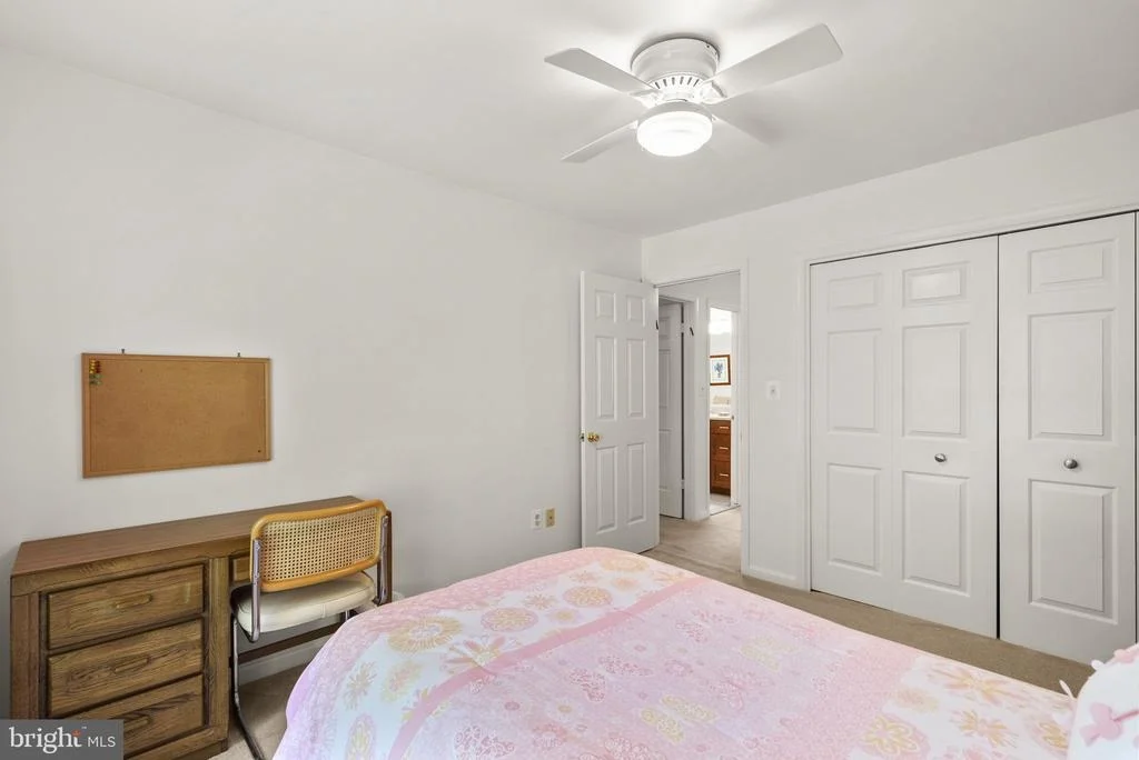 Photo of 4913 CONTINENTAL DRIVE