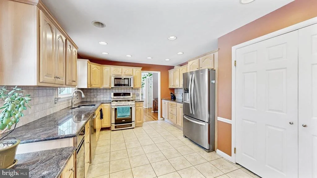 Photo of 102 MERIDEN DRIVE
