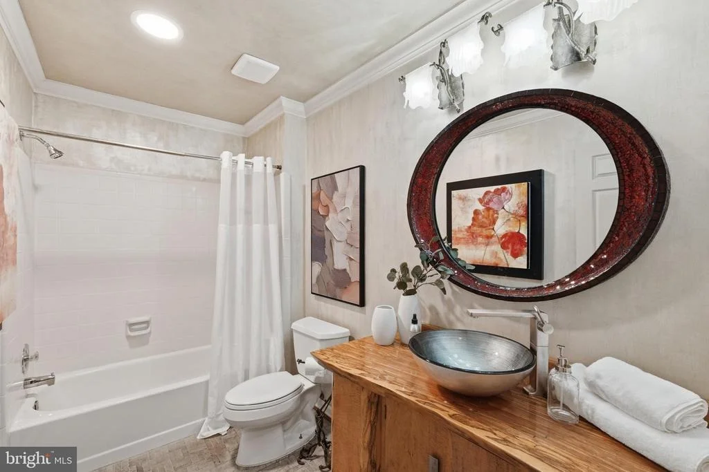 Photo of 6505 RIVER ROAD