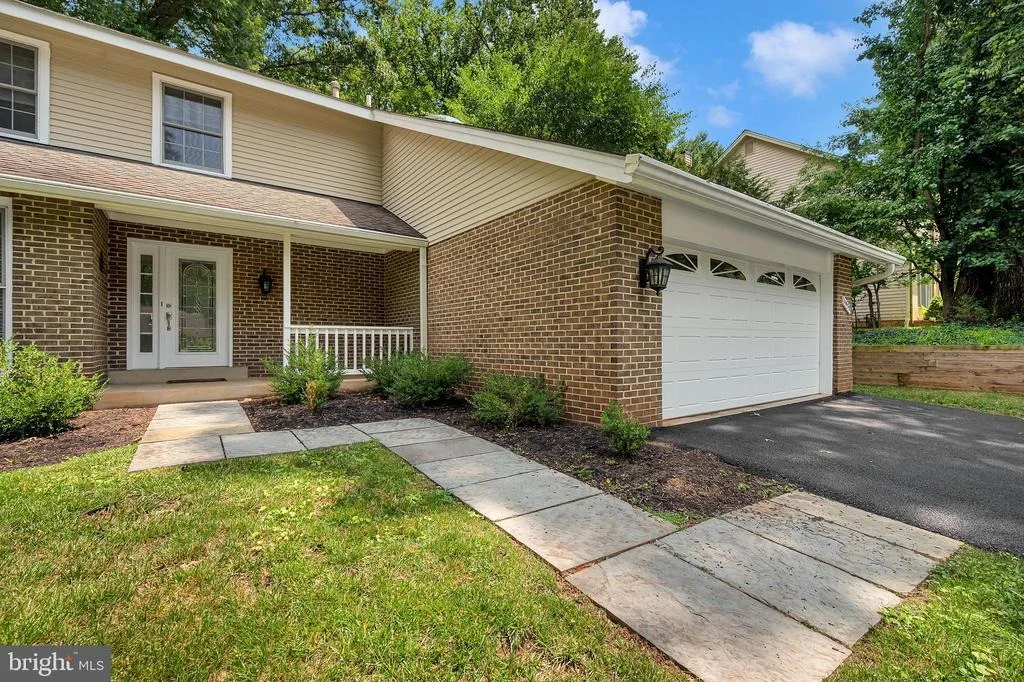 Photo of 11533 FLINTS GROVE LANE