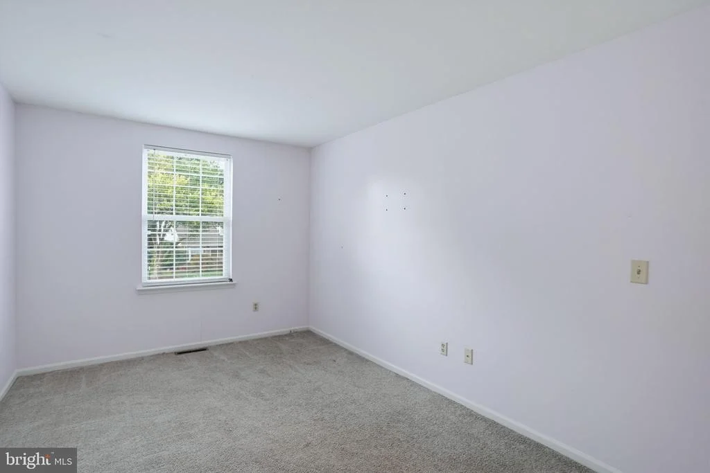 Photo of 19 HEATHERFIELD WAY