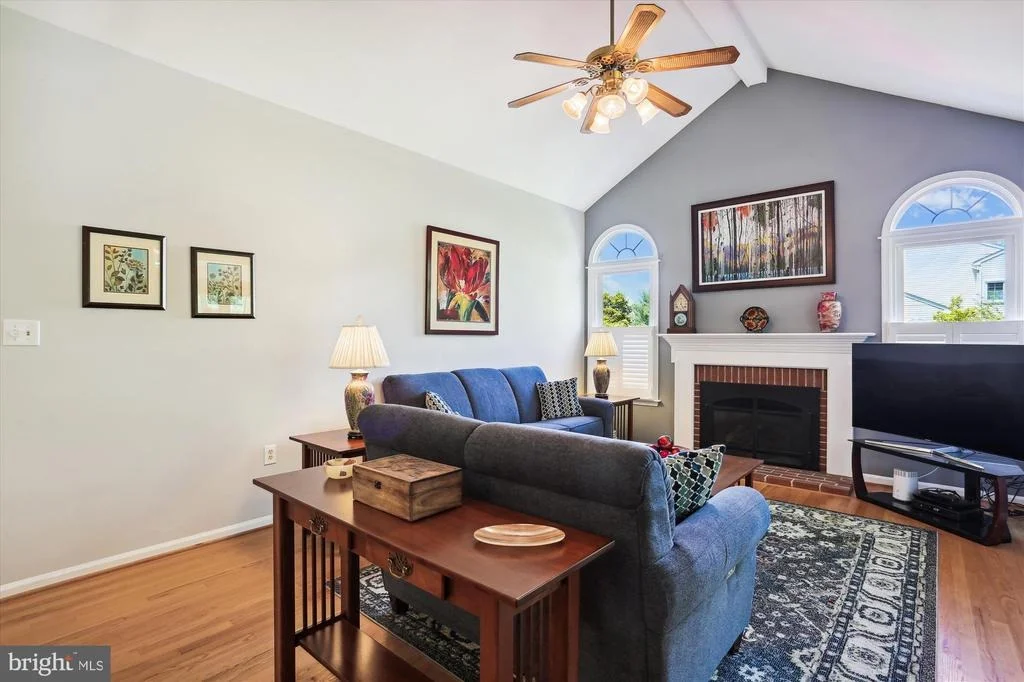 Photo of 18521 AZALEA DRIVE