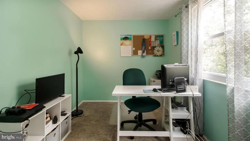 Photo of 18214 SWAN STREAM DRIVE