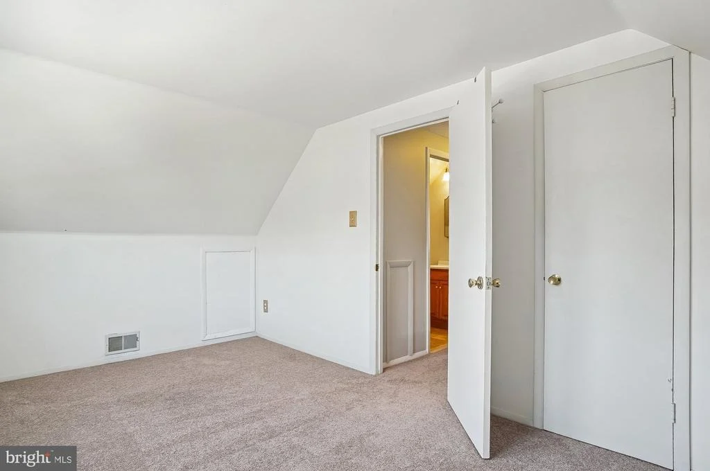 Photo of 16005 PENNANT LANE