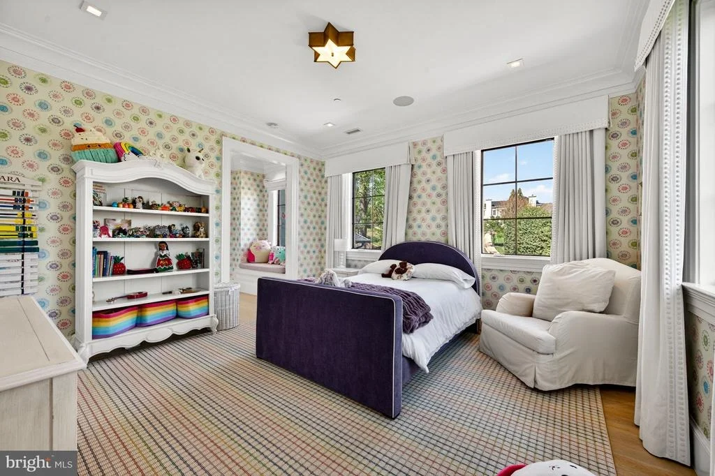 Photo of 4432 CHESTNUT LANE NW