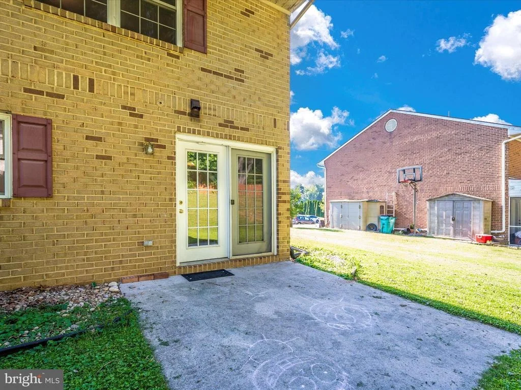 Photo of 10116 SAINT GEORGE CIRCLE