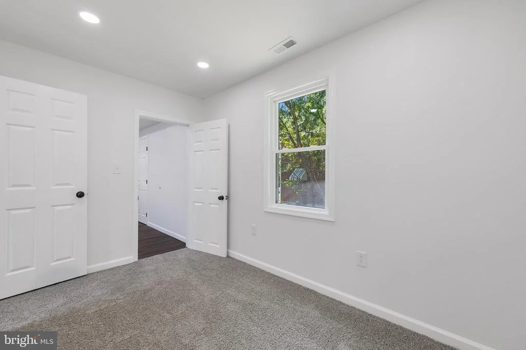 Photo of 4202 BARRINGTON ROAD