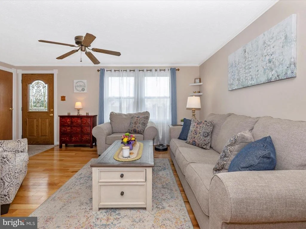 Photo of 1303 BUTTERFLY LANE