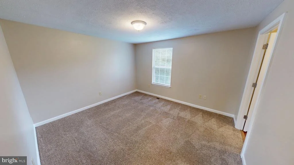 Photo of 1180 BANNISTER CIRCLE