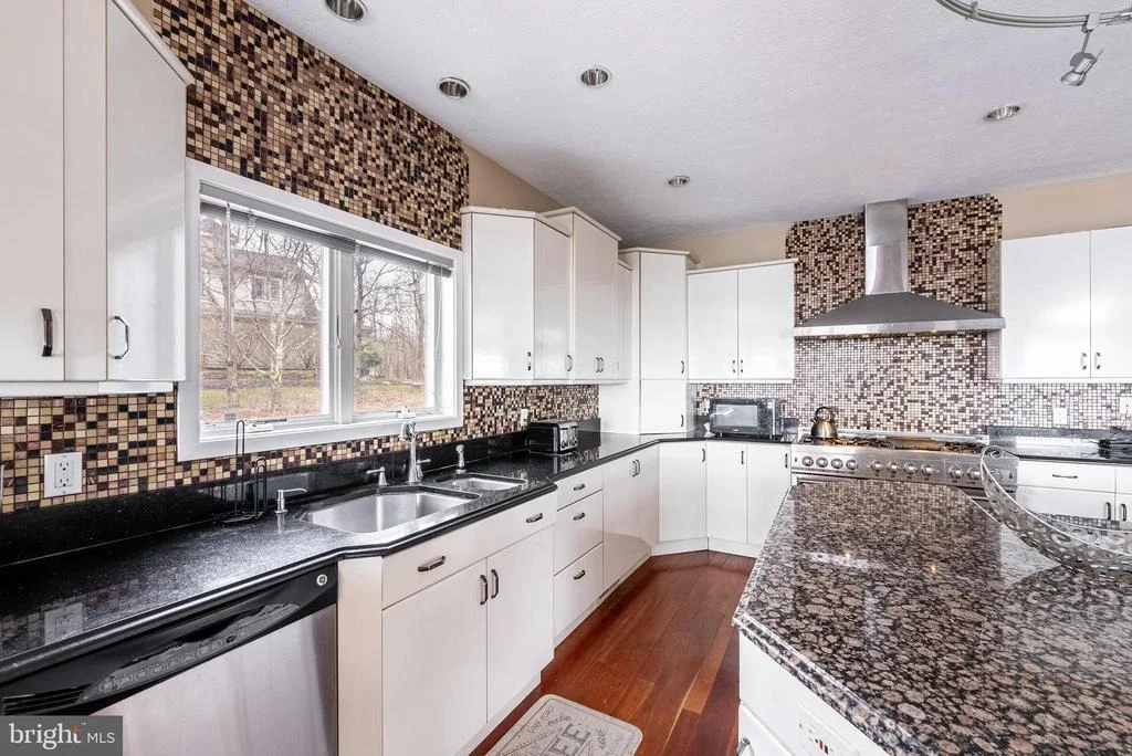 Photo of 1200 MOUNTAINVIEW DRIVE