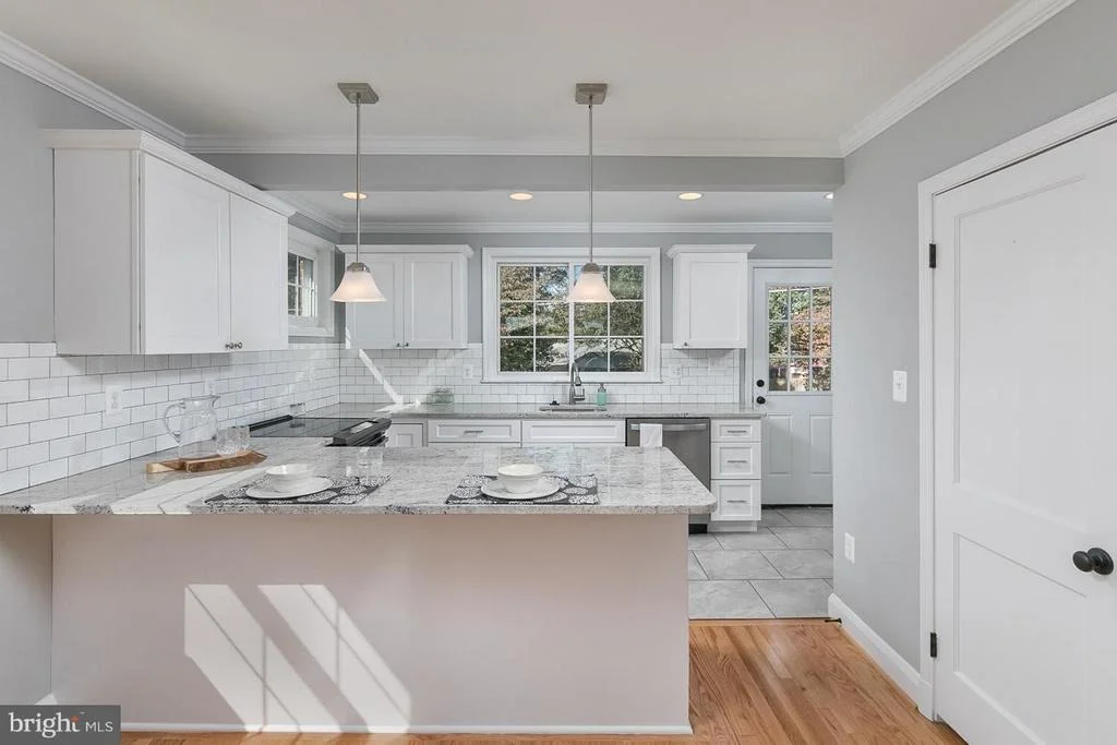 Photo of 1305 HEATHER HILL ROAD
