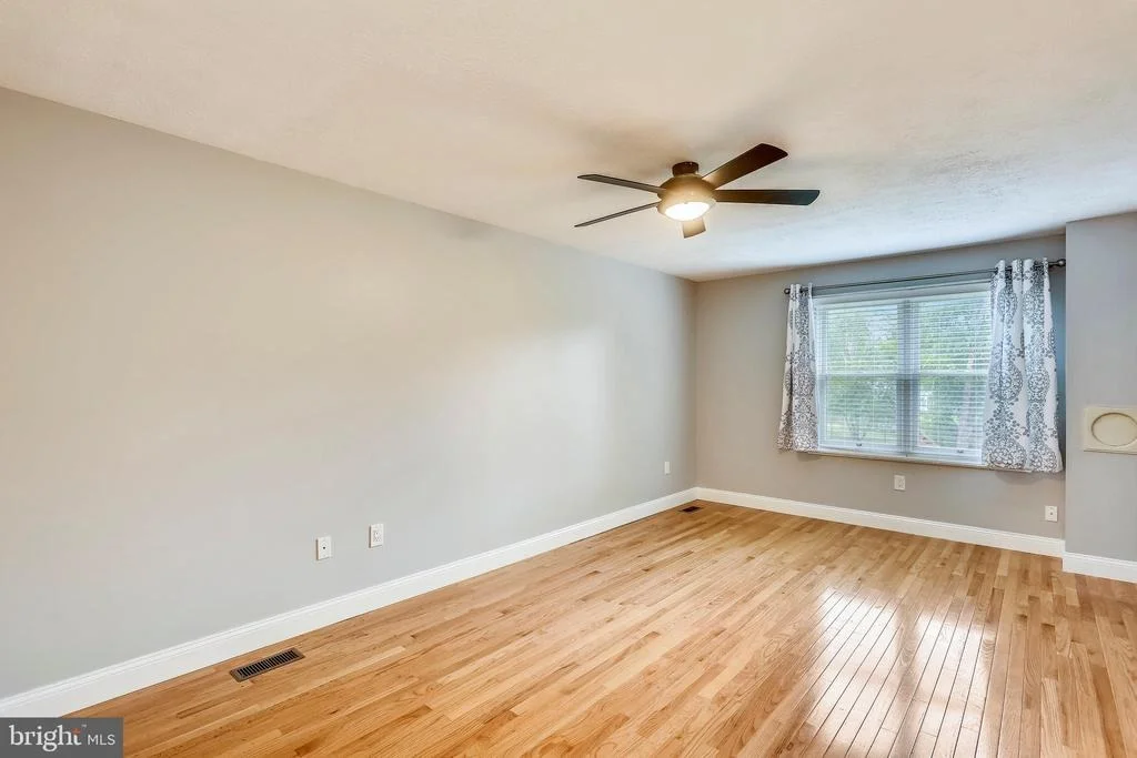 Photo of 15209 DONNA DRIVE