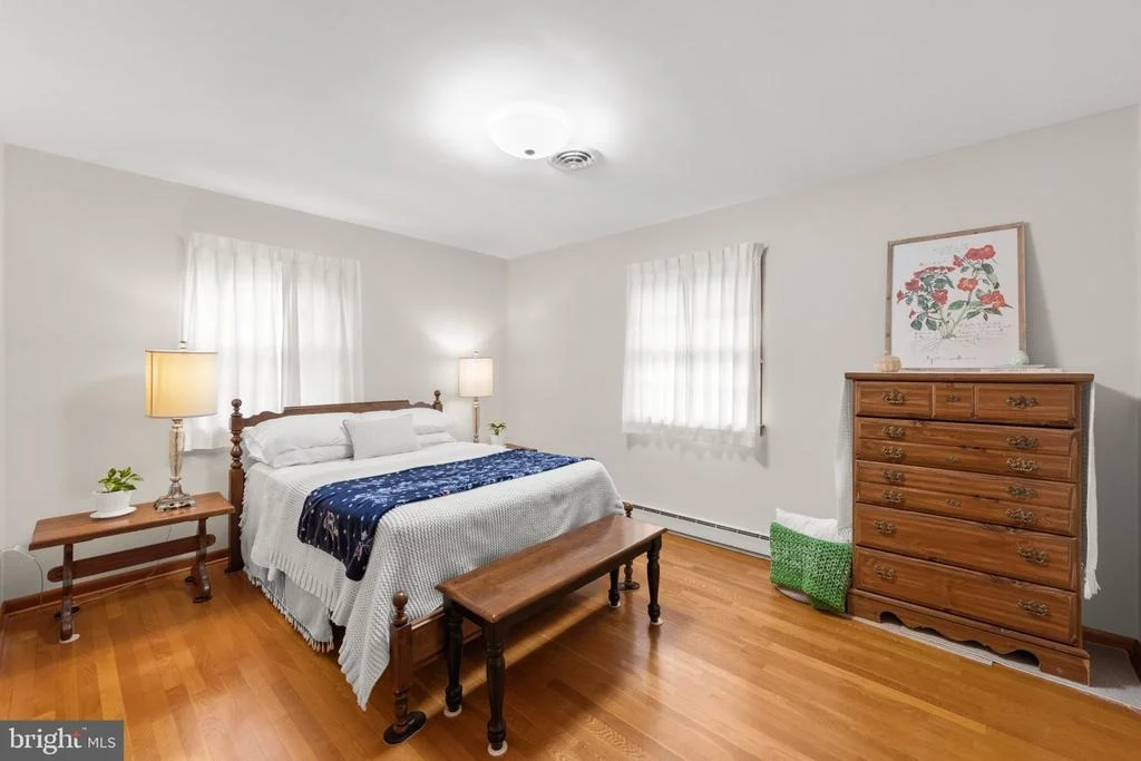 Photo of 325 CALVIN DRIVE