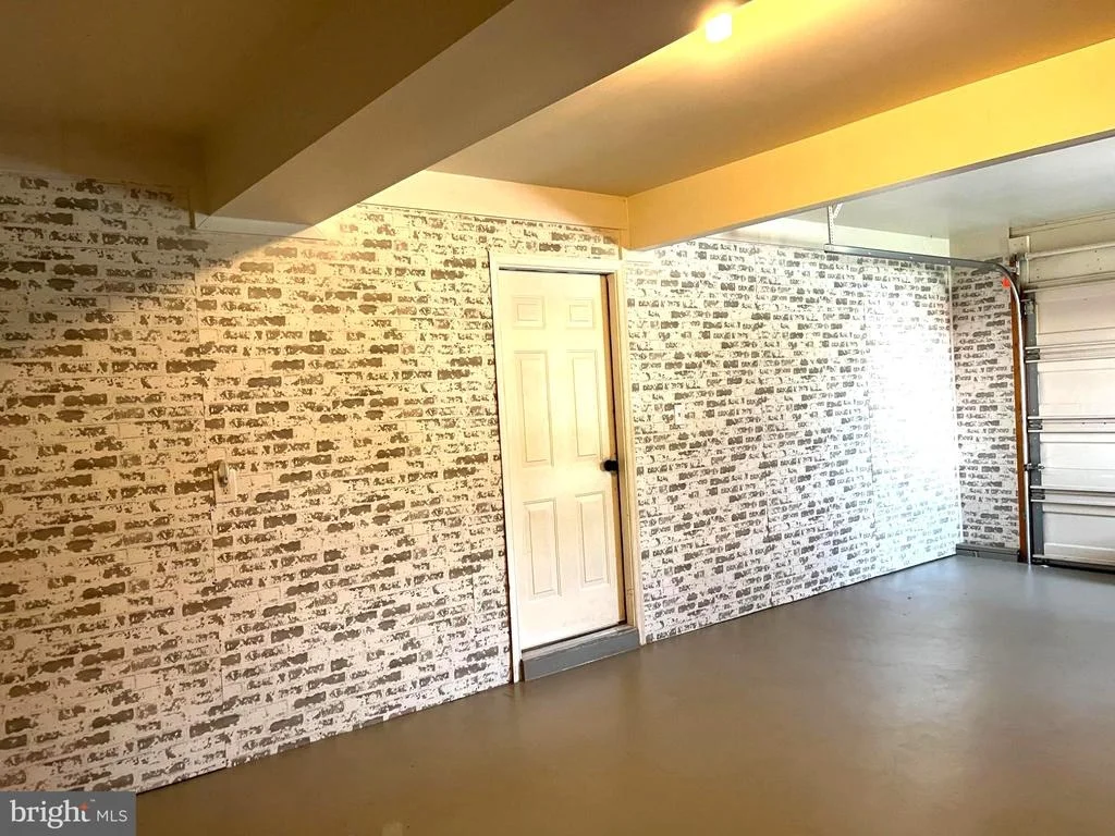 Photo of 15932 HIBISCUS DRIVE
