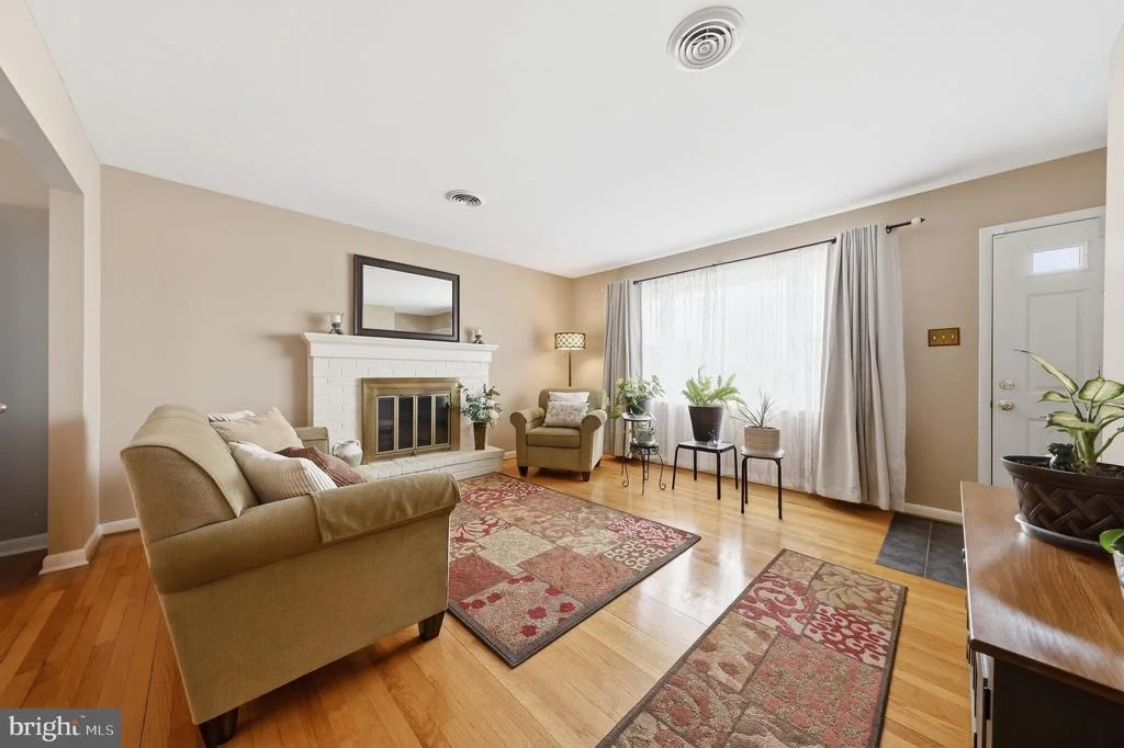 Photo of 16913 FAIRVIEW ROAD