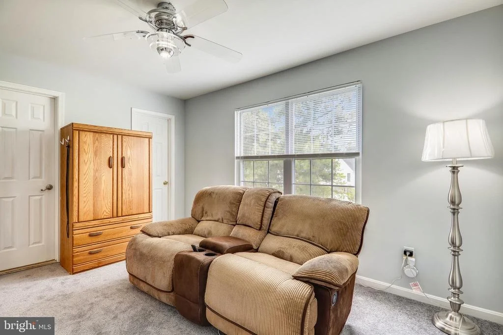 Photo of 9405 SILVER FOX TURN