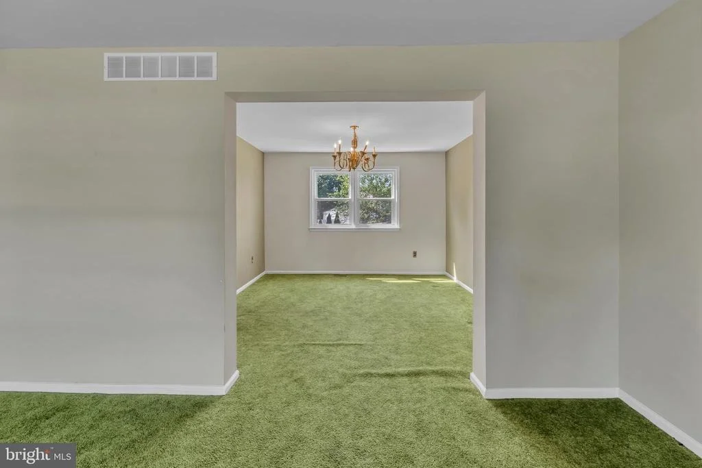 Photo of 1 CHATEAU DRIVE