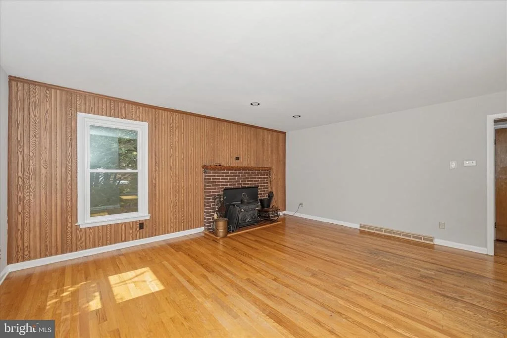 Photo of 7 DELLA LANE