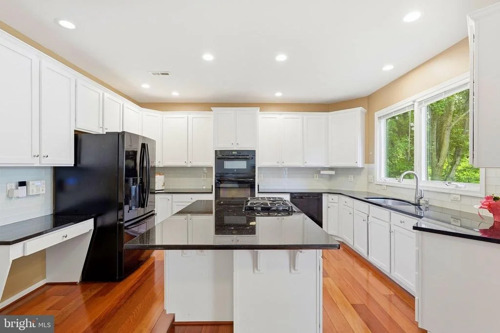 Photo of 43648 INTREPID STREET