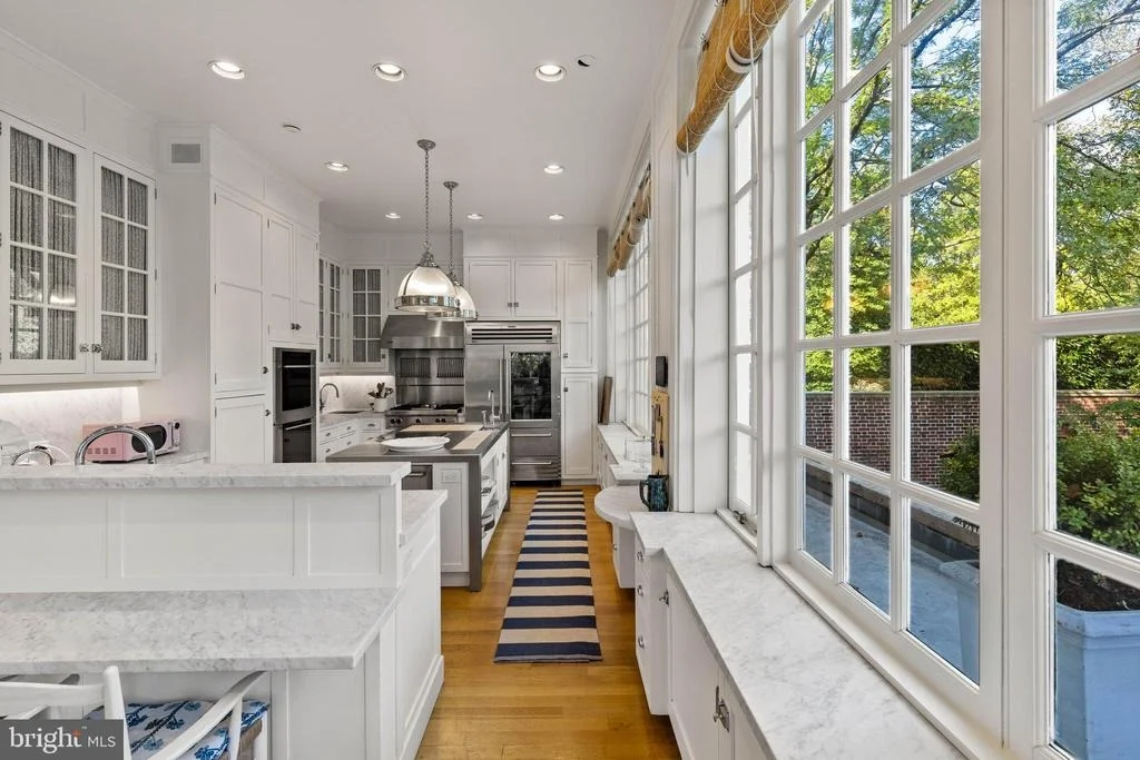 Photo of 15 CHARLCOTE PLACE