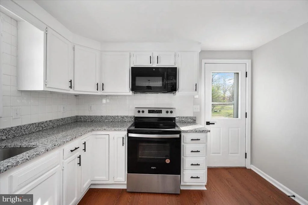 Photo of 12275 FOX DEN LN