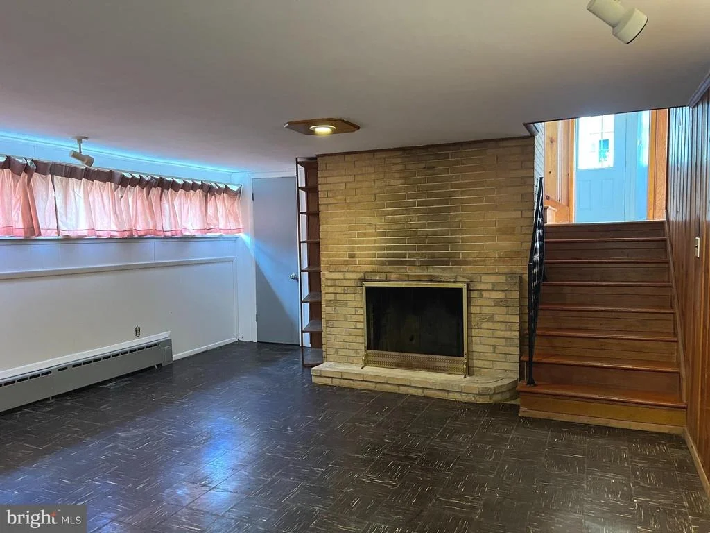 Photo of 102 OAK DRIVE