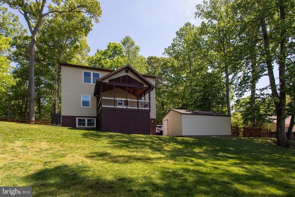 Photo of 540 THUNDERBIRD DRIVE