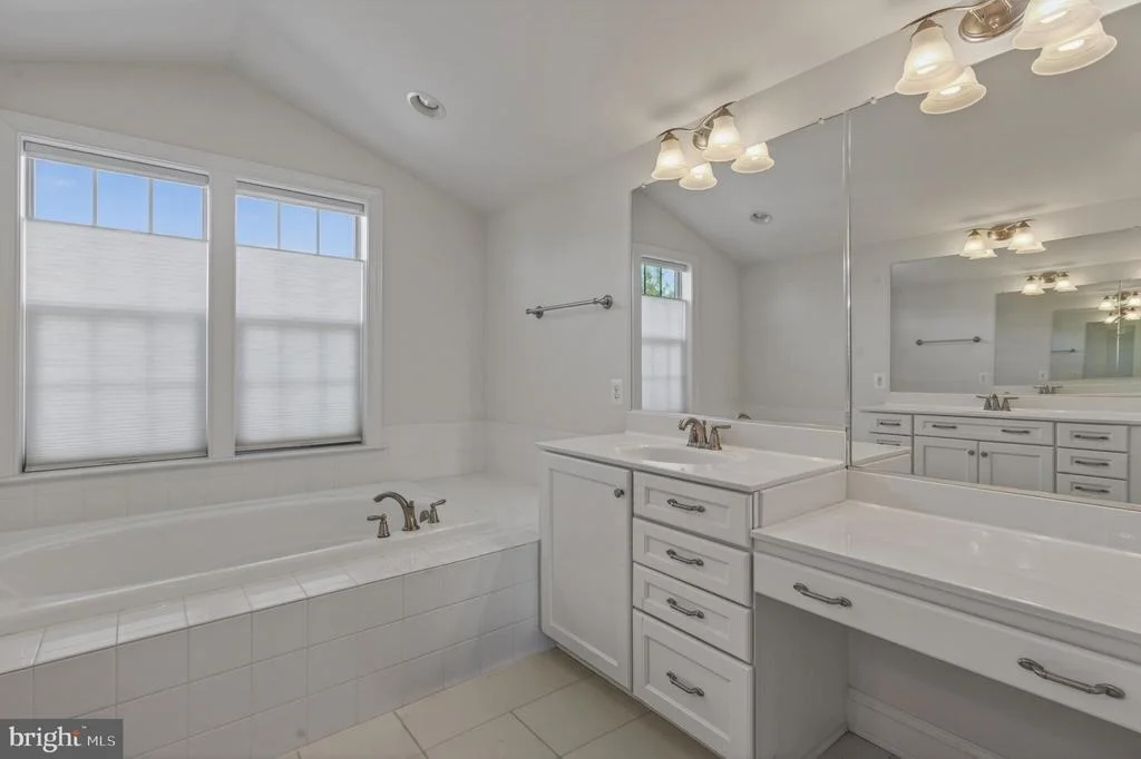 Photo of 1135 DARGON QUARRY LANE