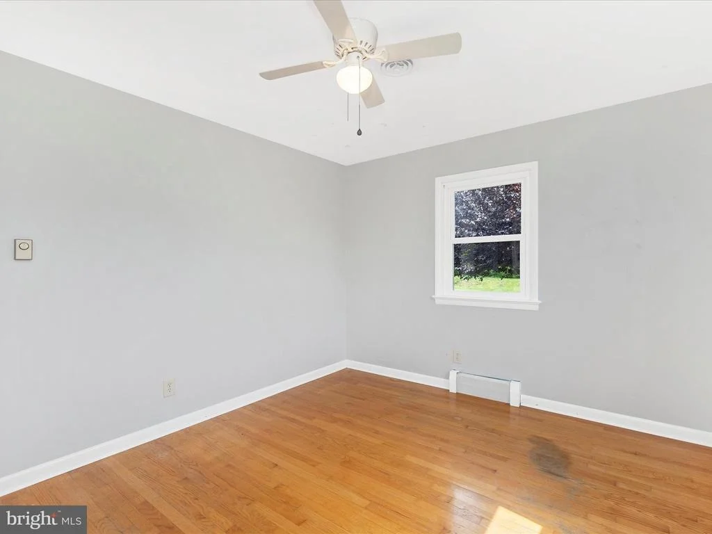 Photo of 22128 PIKESIDE DRIVE