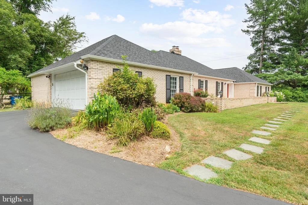 Photo of 15205 BAUGHMAN DRIVE