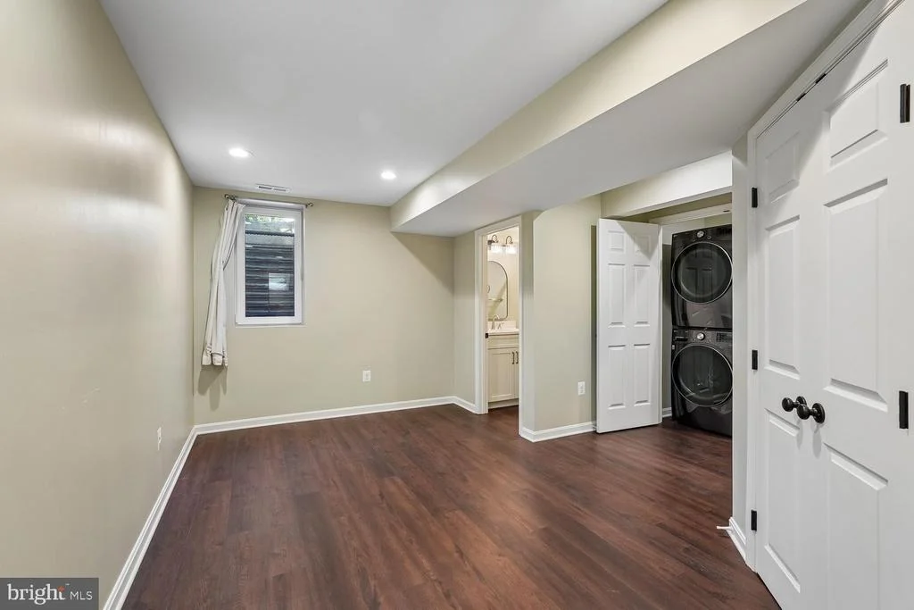 Photo of 6 BENTLEY DRIVE