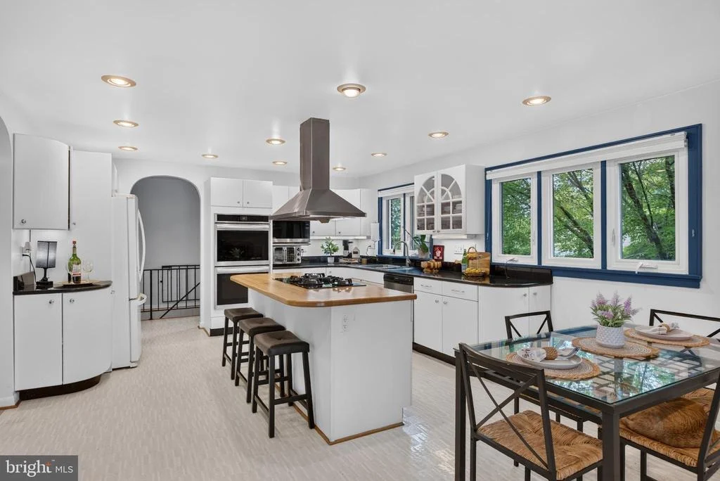Photo of 2104 CEDAR CIRCLE DRIVE