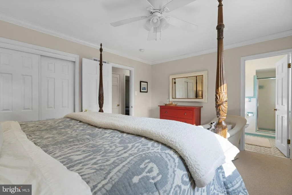 Photo of 384 EAGLE HILL ROAD