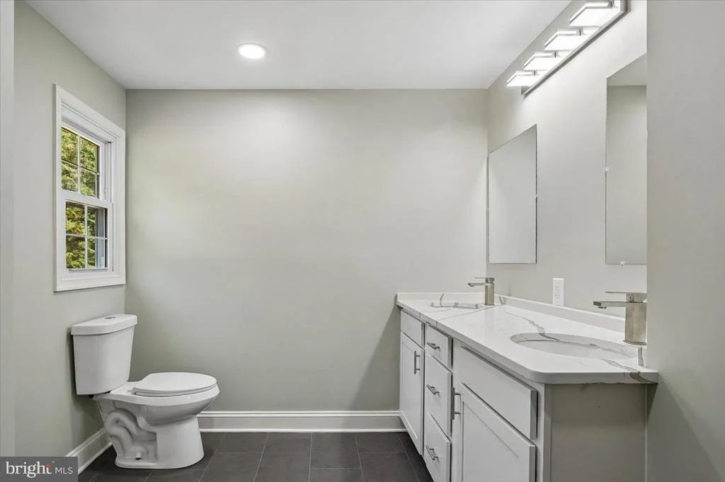 Photo of 8814 LAFAYETTE DRIVE