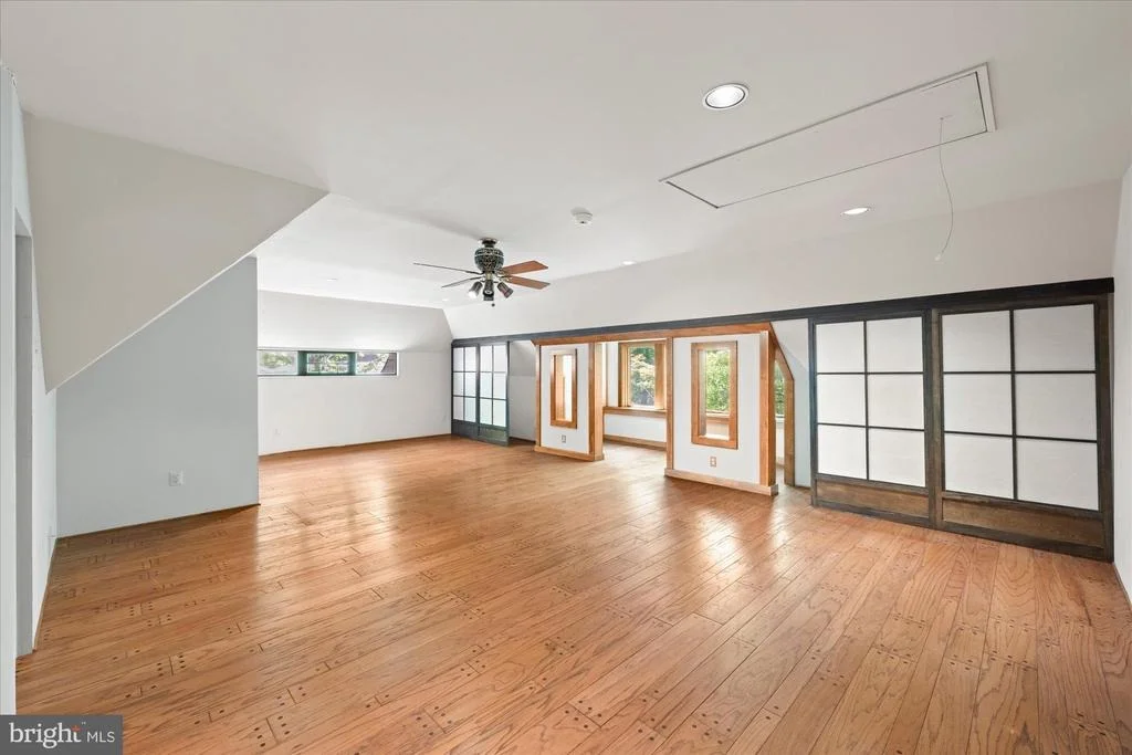 Photo of 7575 POTOMAC FALL ROAD